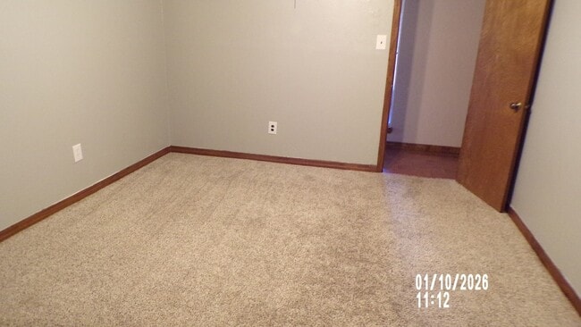 Building Photo - Fantasic Country Club West Home  1/2 OFF FIRST FULL MONTH'S RENT