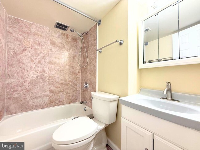 Building Photo - 11505 Alcinda Ln