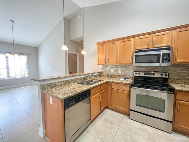 Building Photo - 8776 Bradfield Dr