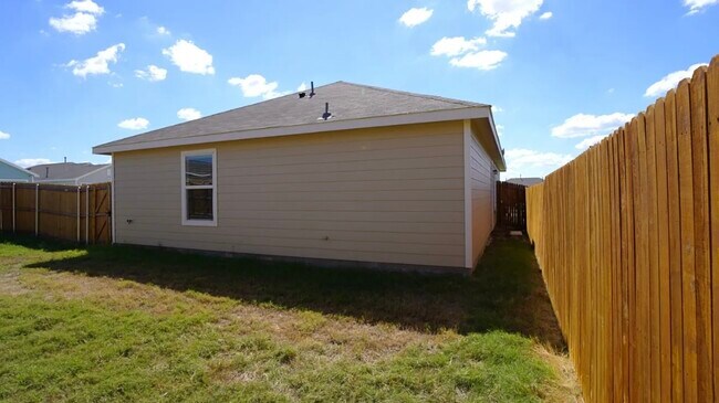 Building Photo - 3702 Haydon Hl Rd