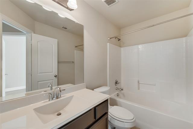 Building Photo - 3018 Mill Creek Way