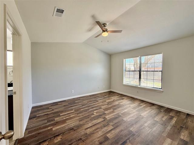 Building Photo - 2611 Fountainview Dr