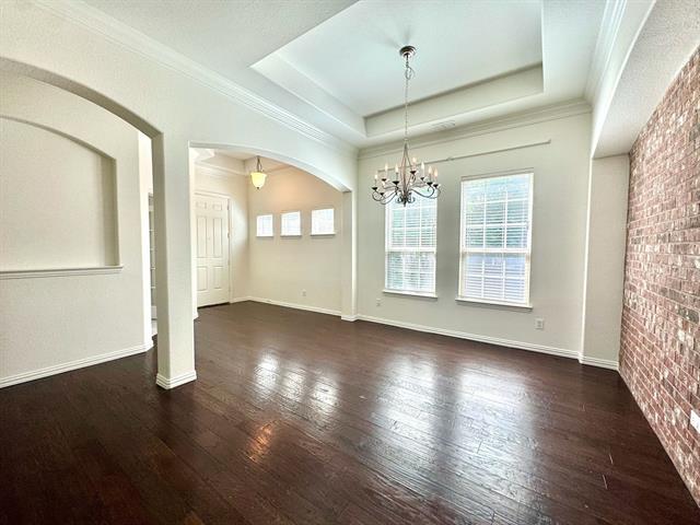Building Photo - 914 Cougar Dr