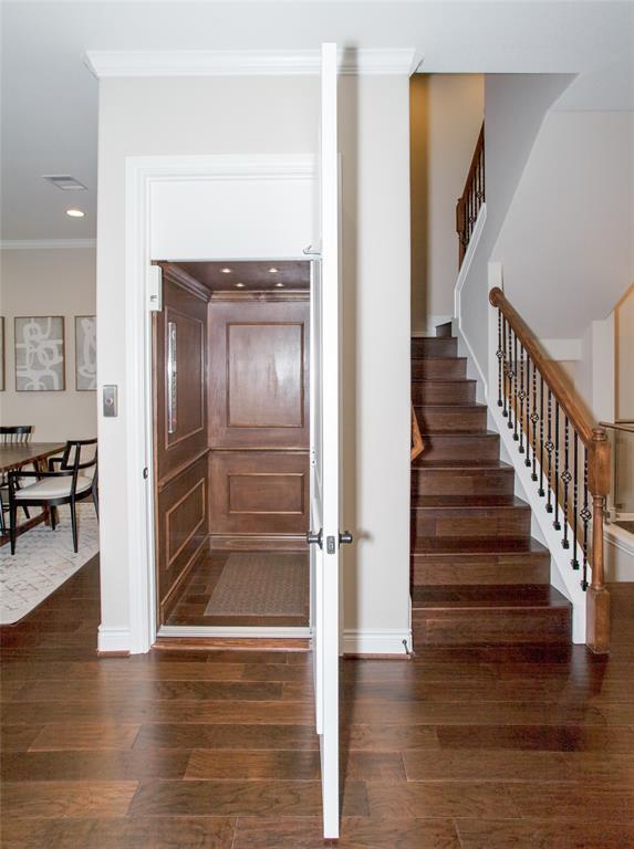 Building Photo - 224 Adams St