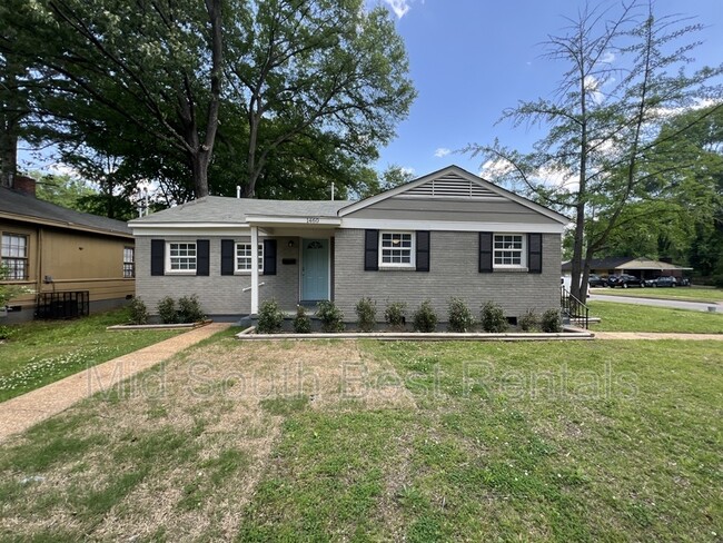 Primary Photo - 1462 Robin Hood Ln