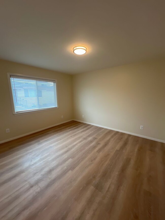 Building Photo - Oxnard - Single story 1 bedroom, 1 bathroo...