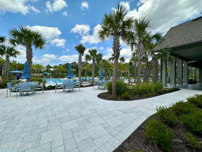 Building Photo - 75310 White Rabbit Ave