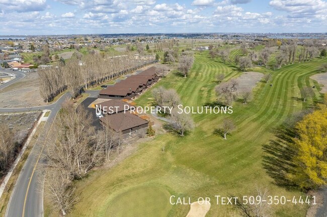 Building Photo - Beautiful 3-bedroom Golf course Condo!