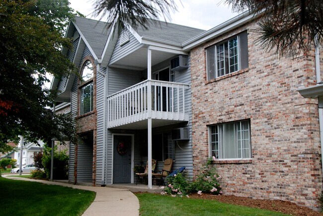 Lower Level Unit - 3508 S 43rd St