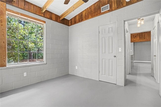 Building Photo - 116 Forney Johnston Dr