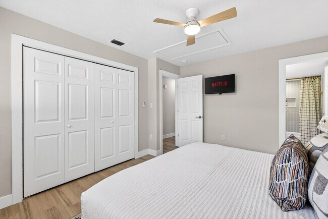 Building Photo - 153 Vista Hermosa Cir