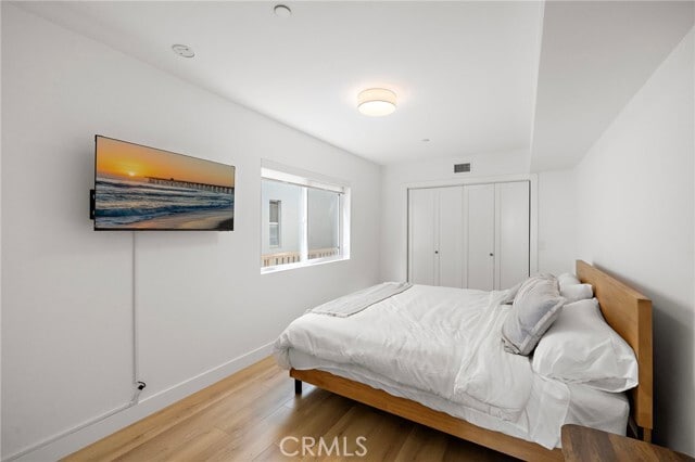Building Photo - 1045 Gaviota Dr
