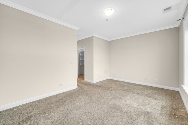 Building Photo - 2811 N Bell Ave