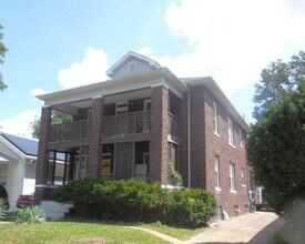Building Photo - 2406 State St