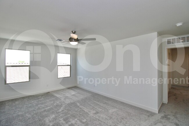 Building Photo - 2957 E Cherry Hill Dr