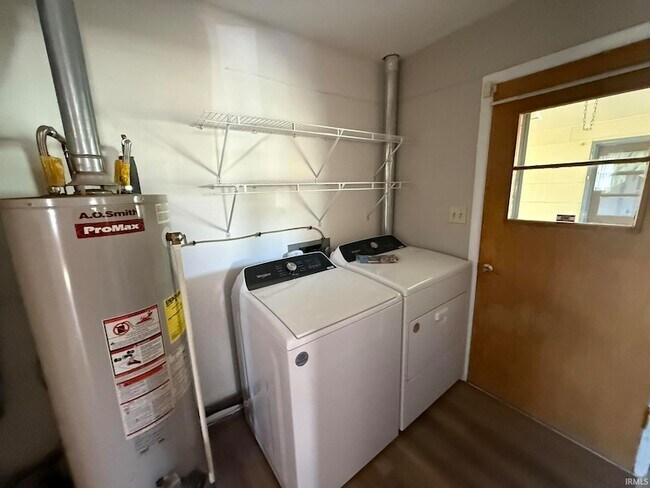 Building Photo - 4126 W Belle Ave