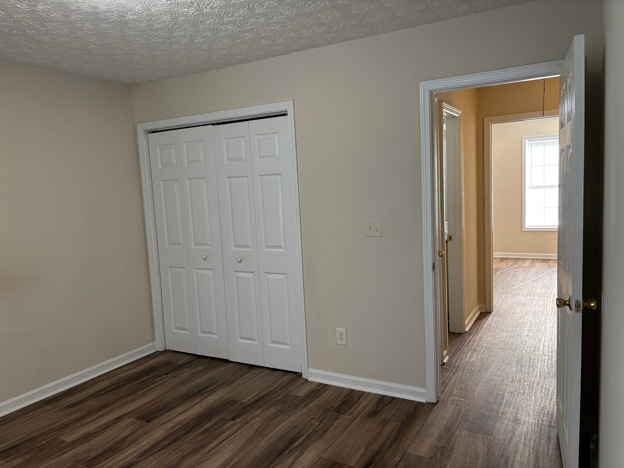 Front Bedroom - 97 Lily Dr Apt I, Lily Drive Apartments