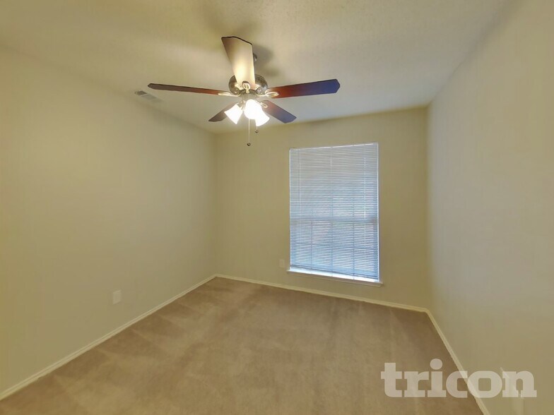 Building Photo - 6912 Rolling Crk Ln