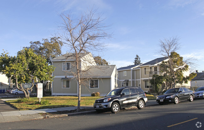 Building Photo - Rosefield Village