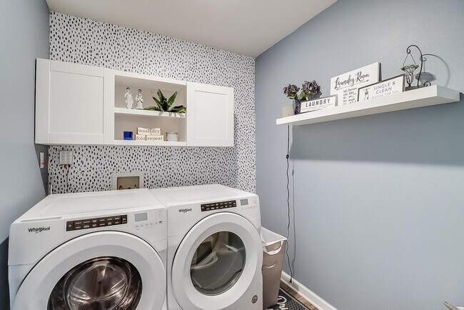 Building Photo - 9059 Bellewood Pl