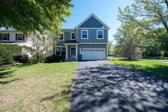 Building Photo - 12101 Waconia Cir NE