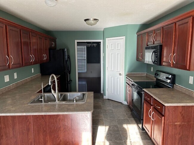 Building Photo - 3304 Heatherwood Trace