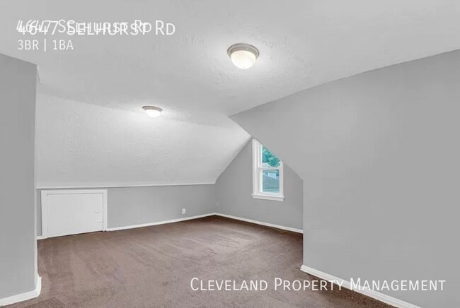 Building Photo - Wonderful North Olmsted Home