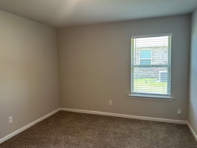 Building Photo - 2553 Windmere Dr E