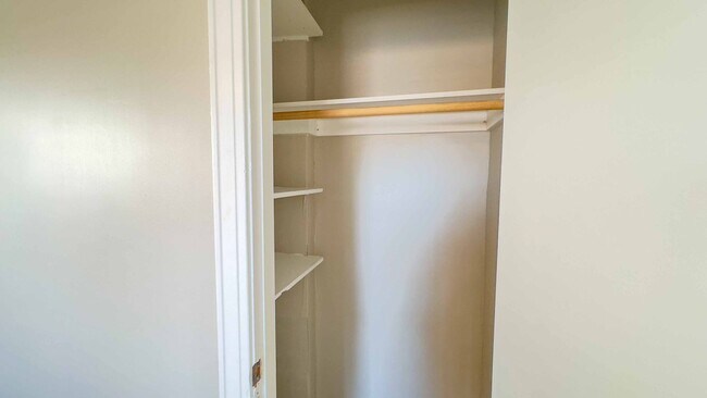 Building Photo - DL Georgia