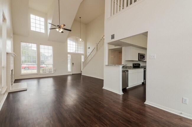 Building Photo - 8313 Spinnaker Cv