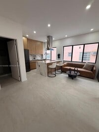 Building Photo - 2436 SW 7th St