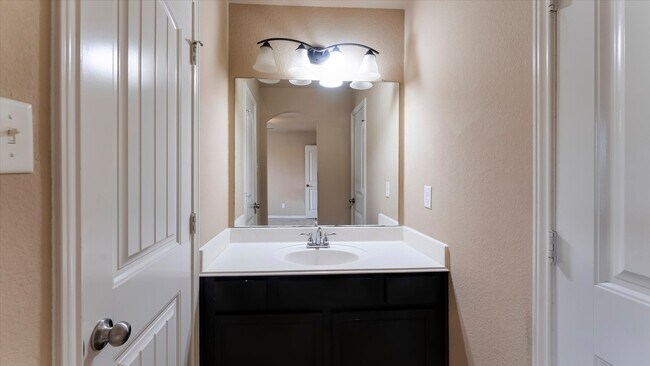Building Photo - 5506 Casa Calvet Dr