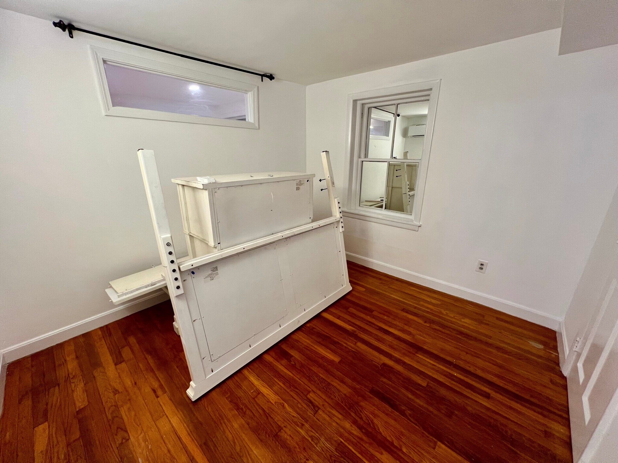 Building Photo - 242 Beacon St