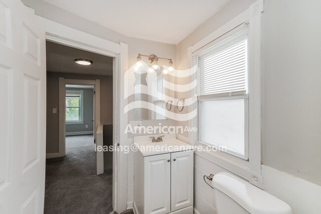 Building Photo - 625 Colima Dr
