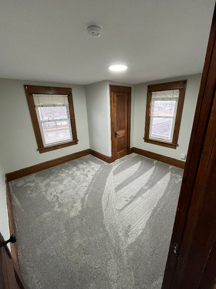 Building Photo - 486 W Waterloo Rd