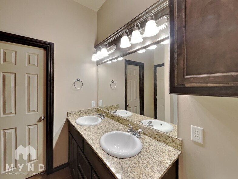 Building Photo - 18214 Manera Wy