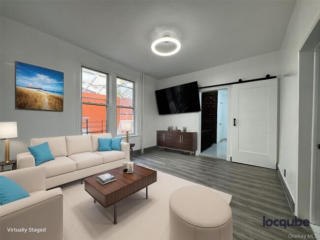 Building Photo - 642 E 224th St