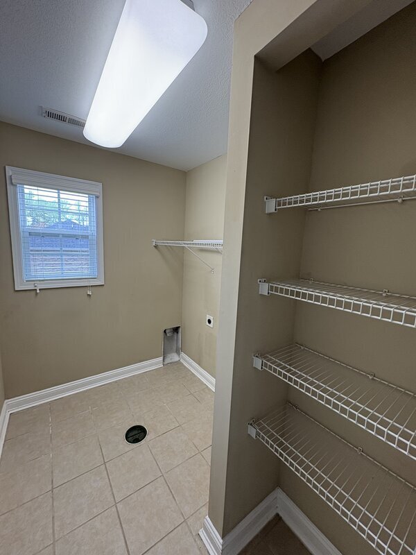 Building Photo - 113 Winning Ticket Dr