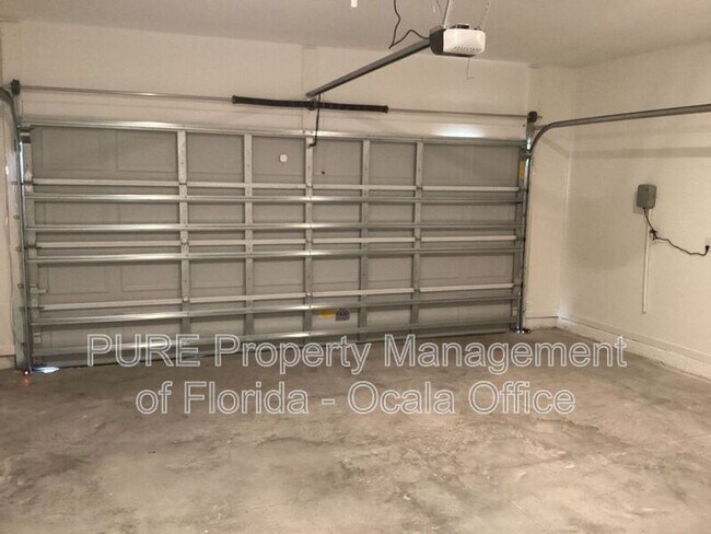 Building Photo - 9241 SW 58th Cir