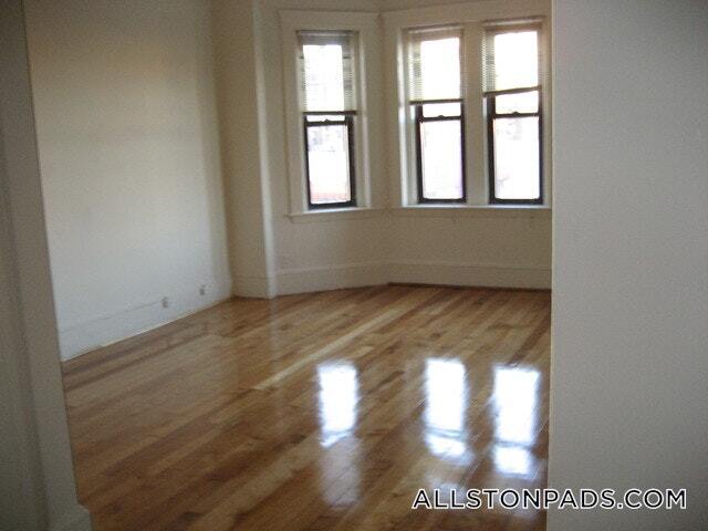 Building Photo - 215 Harvard Ave
