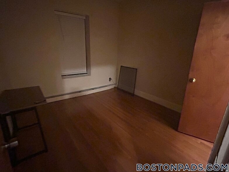 Building Photo - 88 Hammond St