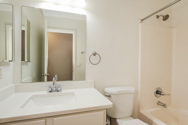 Building Photo - 8256 N 112th Ave