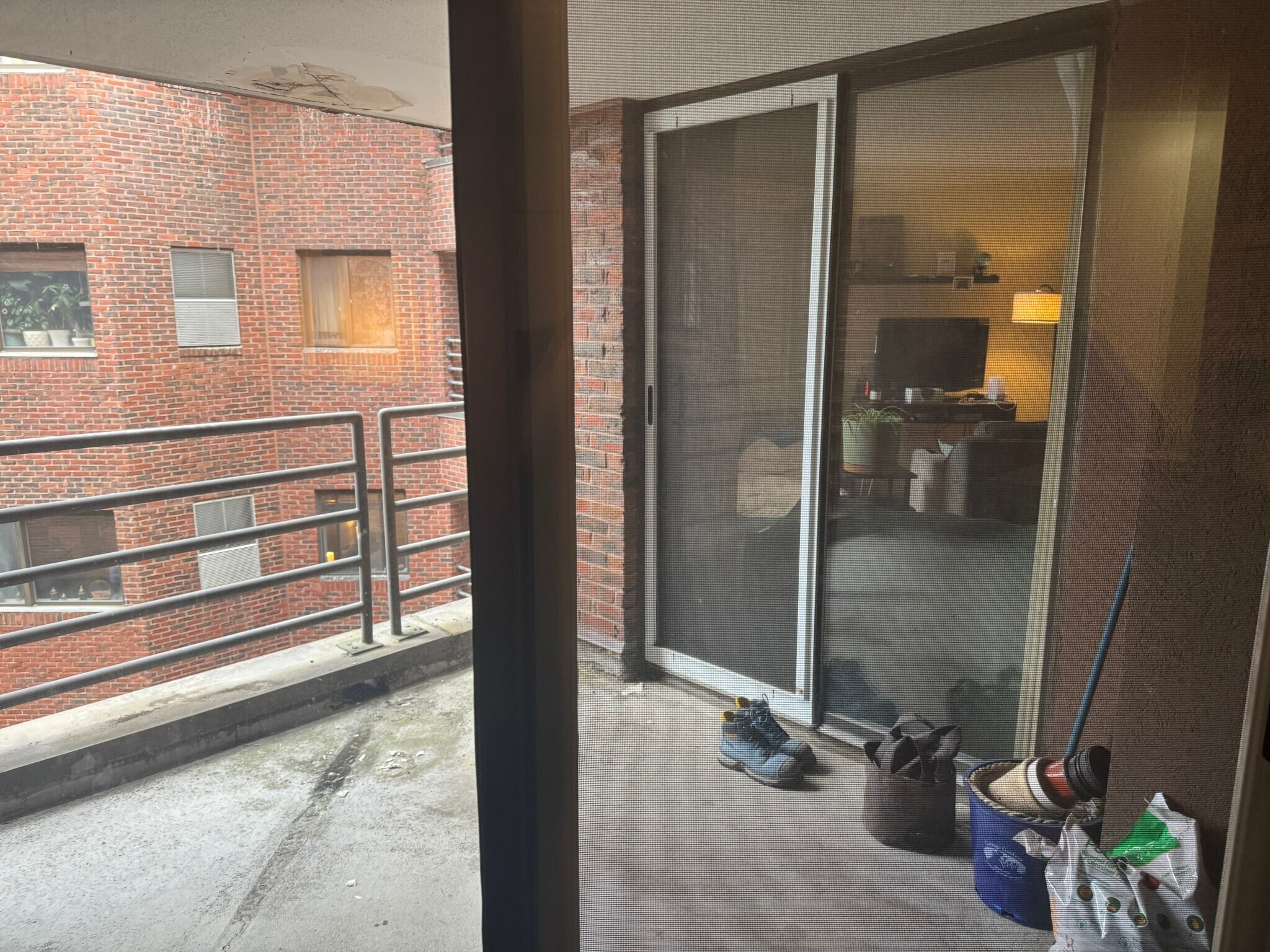 Building Photo - 153 Kelton St