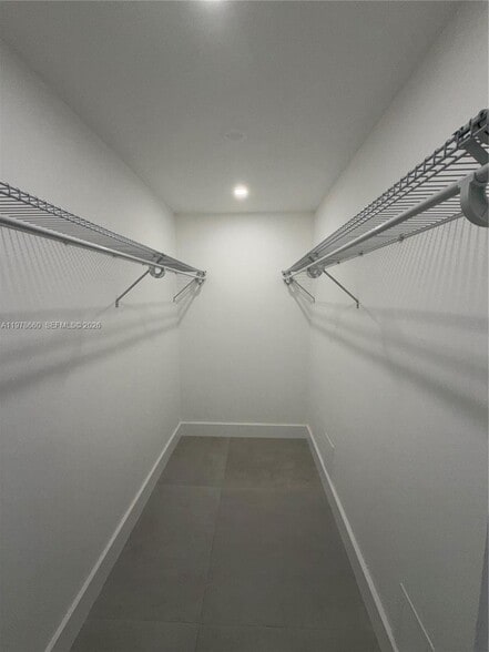 Building Photo - 6070 W 19th Ave