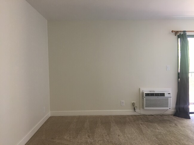 Sleeping Area - 10982 Roebling Ave