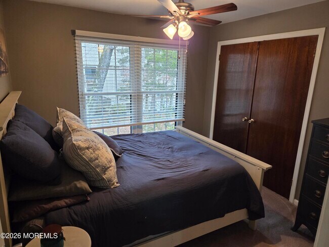 Building Photo - 20 Barnes Ln