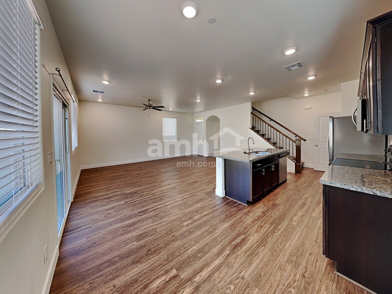 Building Photo - 78 Foxridge Swings Ln