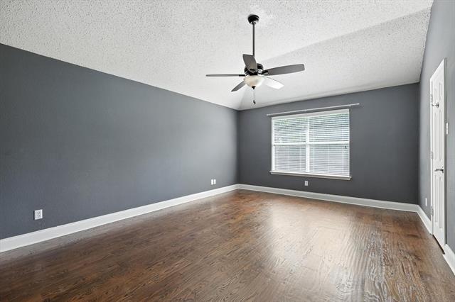 Building Photo - 2502 Blue Holly Dr