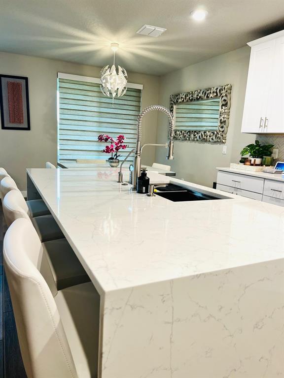 Building Photo - 17301 Back Bay Ct