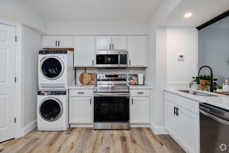 2BD, 1BA - 900SF - TERRA - Hiram